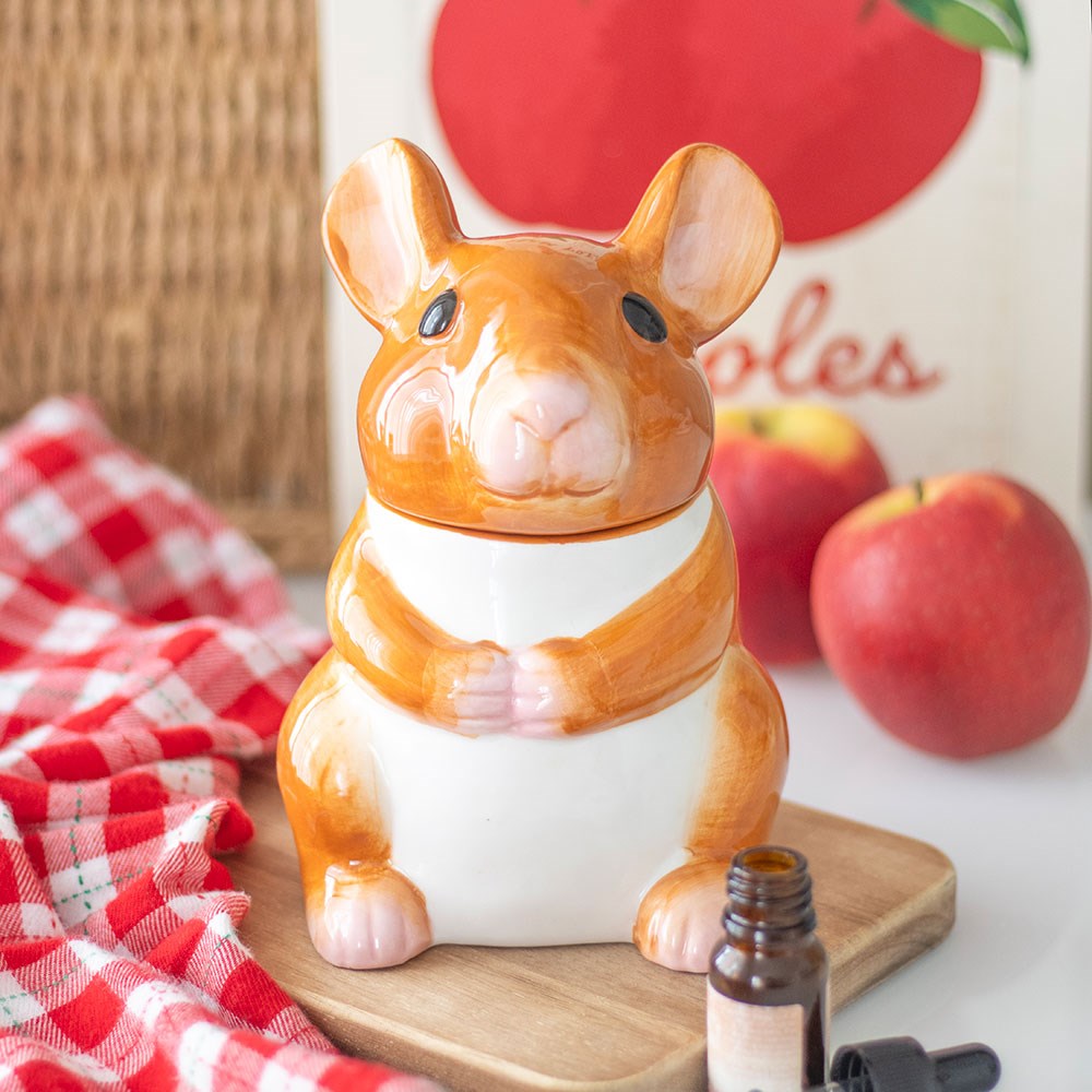 Mouse-shaped oil burner